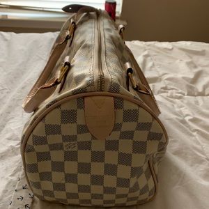 Checker bag